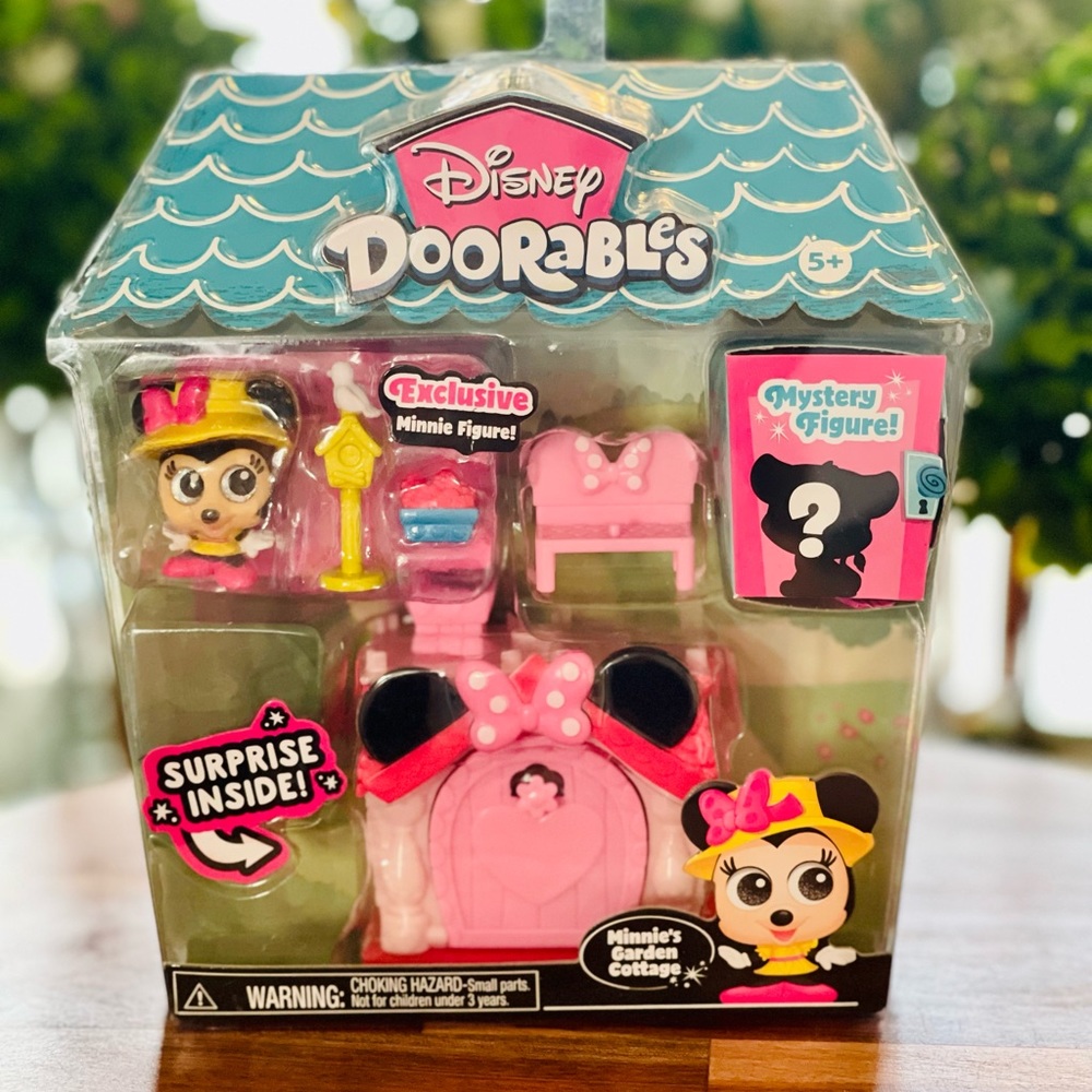 Disney Doorables Mini Playset Minnie Mouse’s Garden Cottage